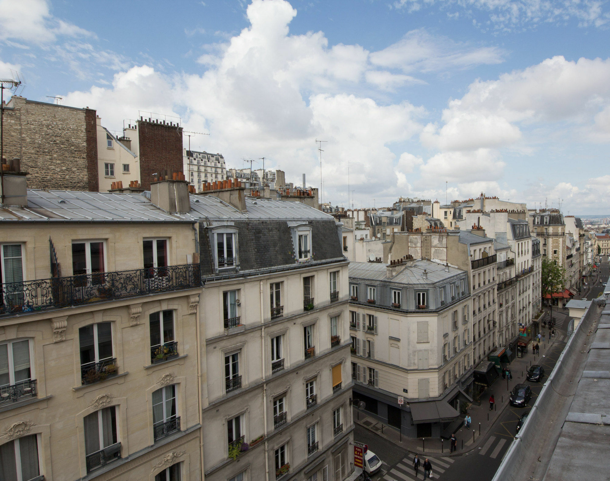 Hotel Montmartre Париж Экстерьер фото